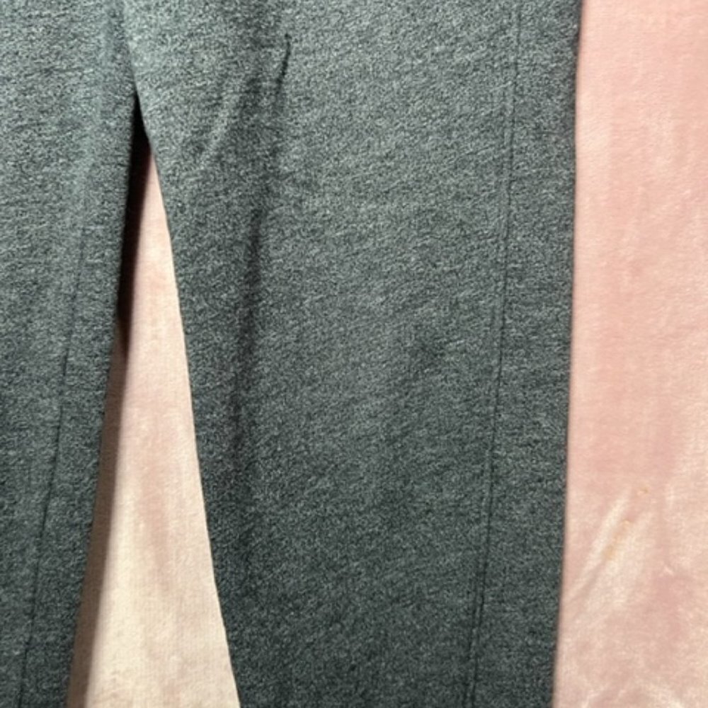 Womens Gray Hollister Sweatpants Size XS - Picture 2 of 8